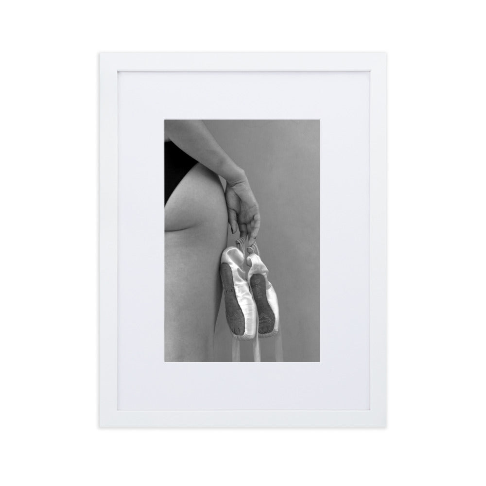 Poster mit Passepartout - Ballettschuhe Weiß / 30×40 cm artlia