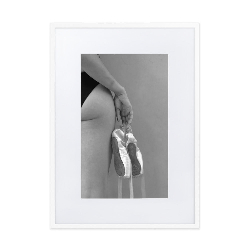 Poster mit Passepartout - Ballettschuhe Weiß / 50×70 cm artlia
