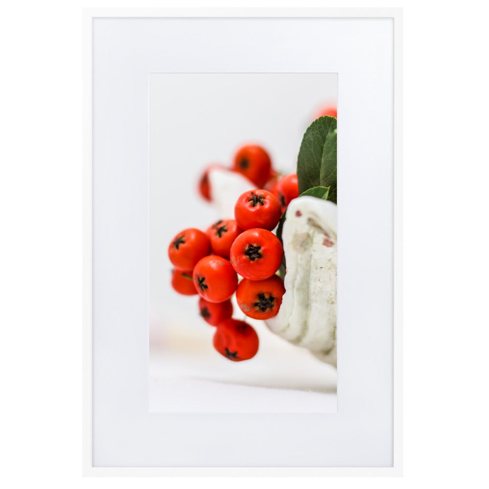 Poster mit Passepartout - Red Berries Weiß / 61×91 cm artlia