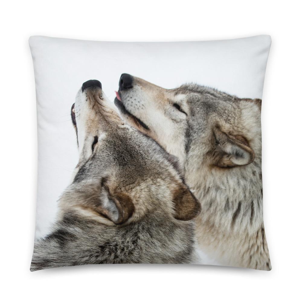 kuschelnde Wölfe - Kissen 56x56 cm / ohne Füllung artlia