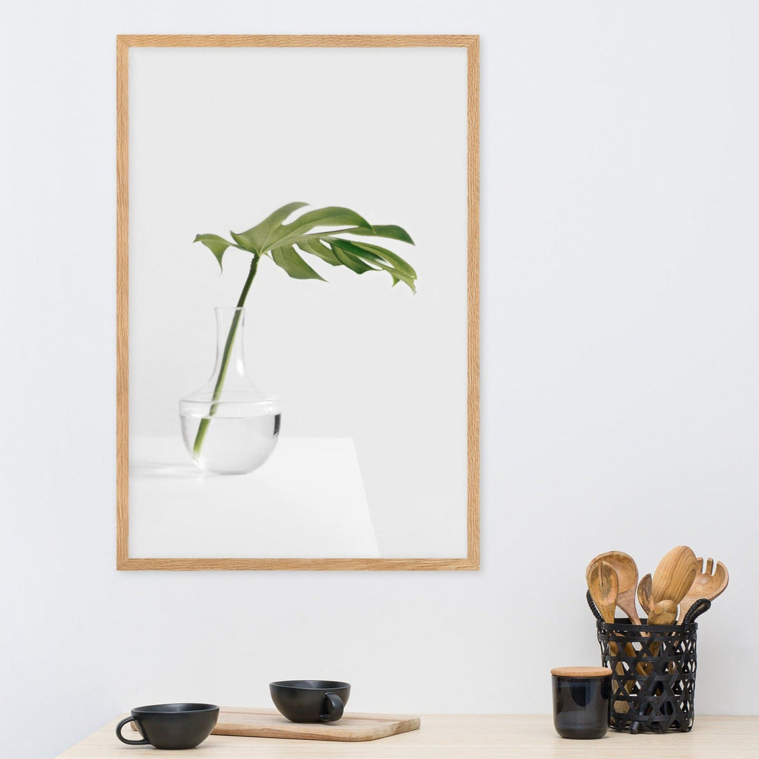 Palm in Vase - Poster im Rahmen artlia