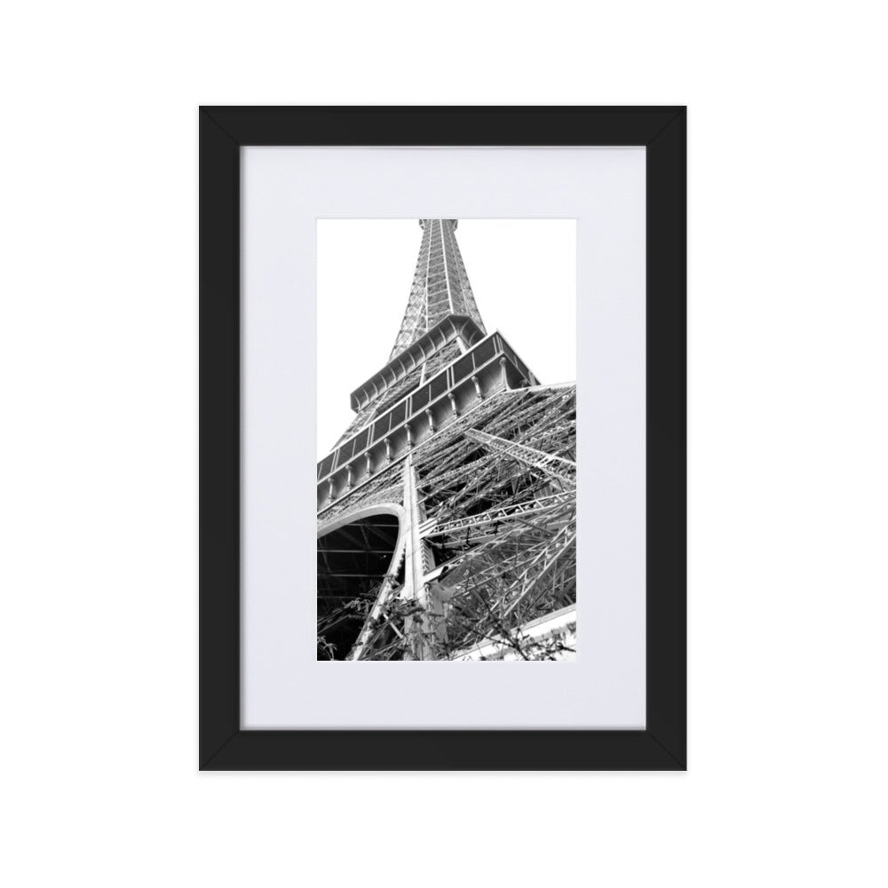 Paris Eiffel Tower - Poster im Rahmen mit Passepartout Schwarz / 21×30 cm artlia