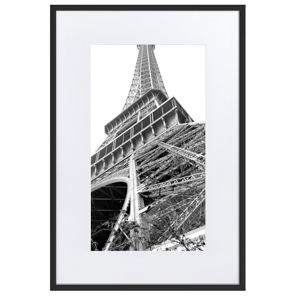 Paris Eiffel Tower - Poster im Rahmen mit Passepartout Schwarz / 61×91 cm artlia