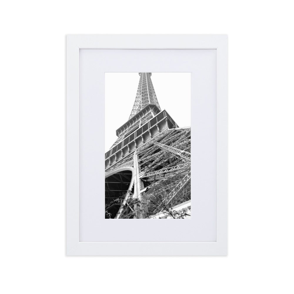 Paris Eiffel Tower - Poster im Rahmen mit Passepartout Weiß / 21×30 cm artlia