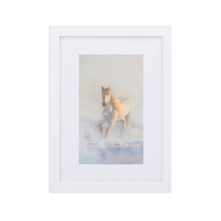 Pferd im Schnee - Poster im Rahmen mit Passepartout Weiß / 21×30 cm artlia