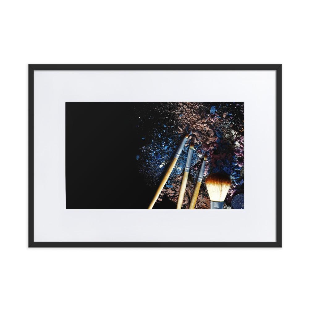 Pinsel auf schwarzem Hintergrund - Poster im Rahmen mit Passepartout schwarz / 50×70 cm artlia