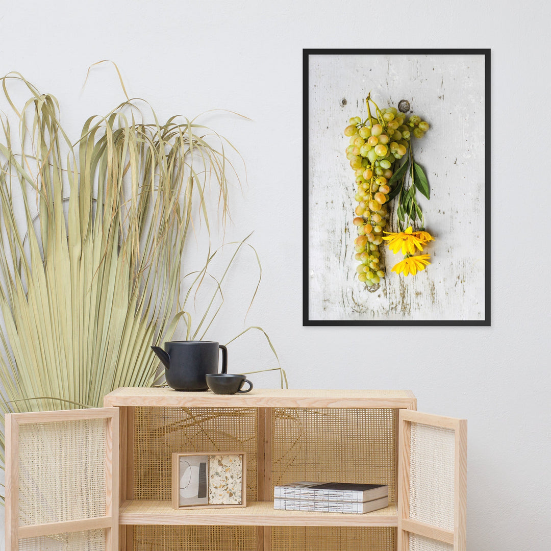 Poster mit Rahmen - Weintrauben und Blumen artlia
