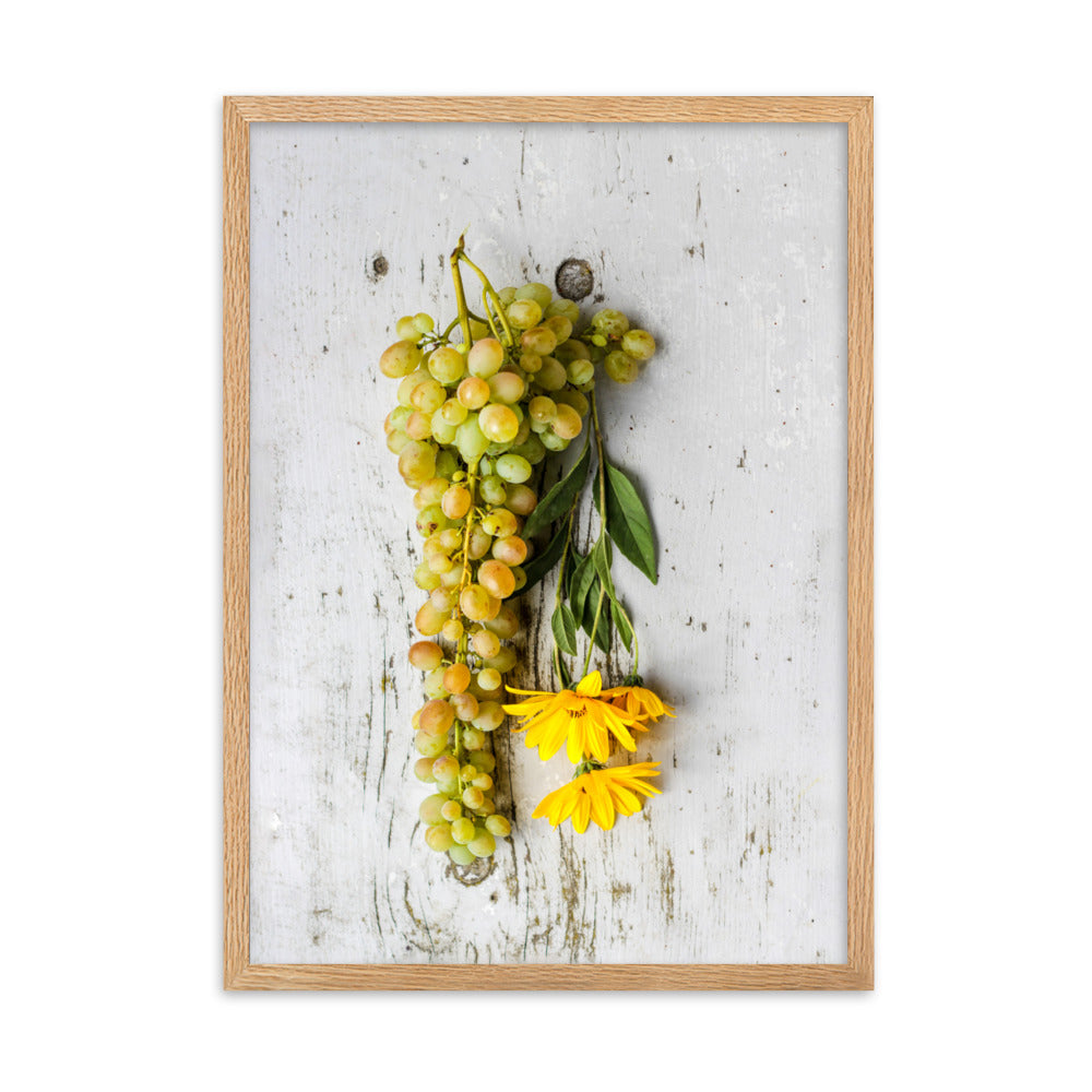 Poster mit Rahmen - Weintrauben und Blumen Oak / 50×70 cm artlia