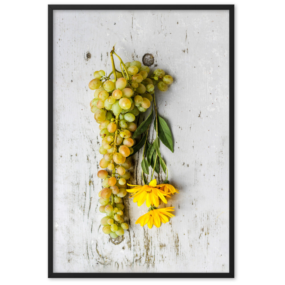 Poster mit Rahmen - Weintrauben und Blumen Schwarz / 61×91 cm artlia