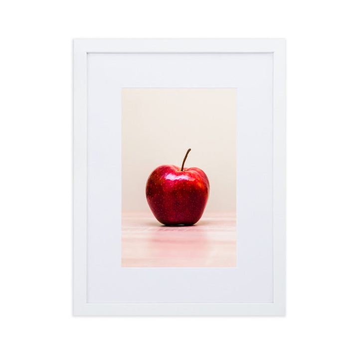 Red Apple - Poster im Rahmen mit Passepartout Weiß / 30×40 cm artlia
