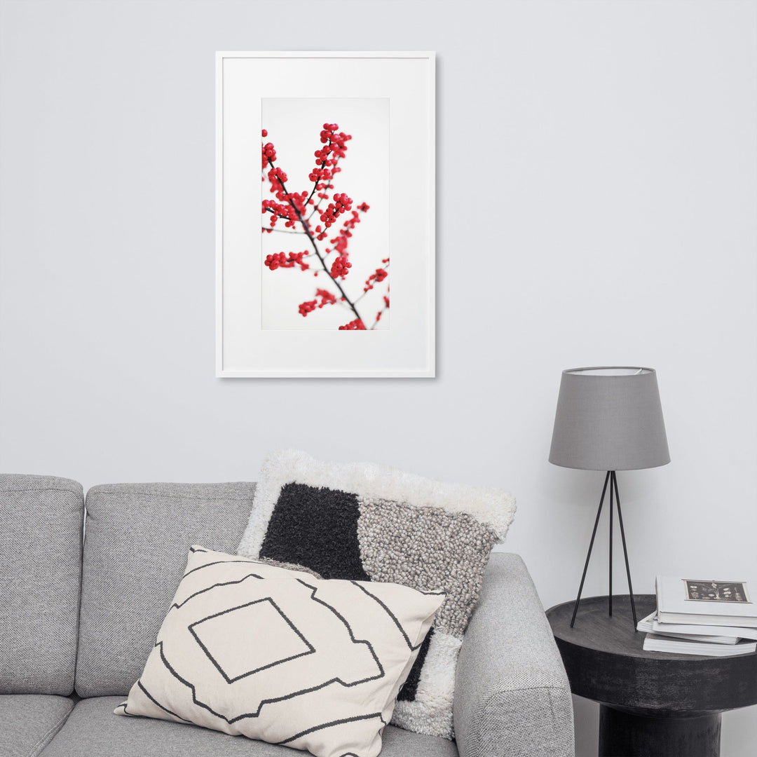 Red Berries - Poster im Rahmen mit Passepartout artlia