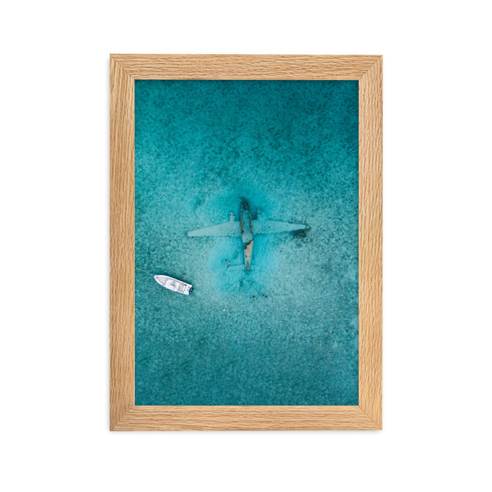 Sunken Plane - Poster im Rahmen Oak / 21×30 cm artlia
