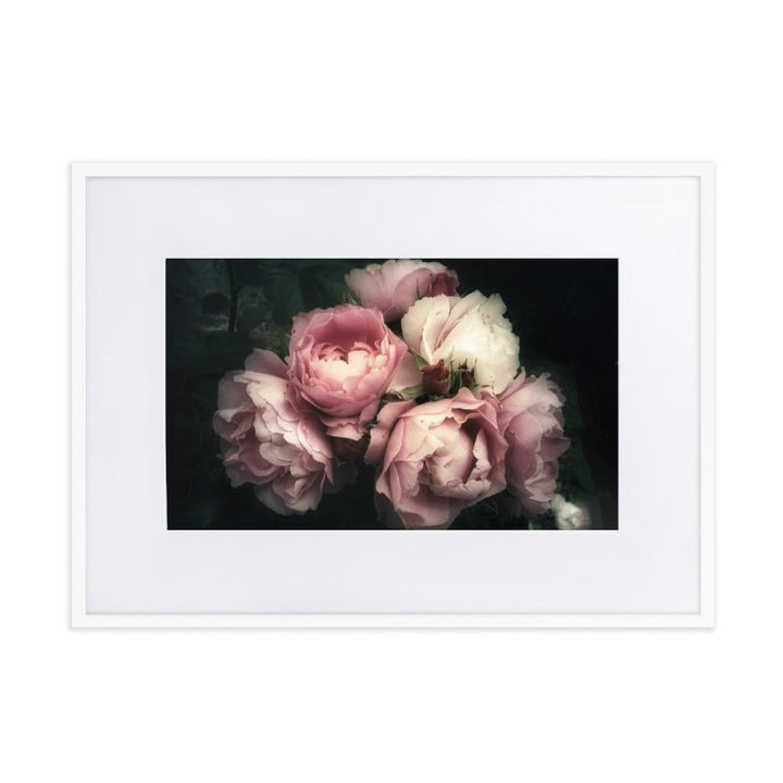 Bouquet Of Peonies Strauß Pfingstrosen - Poster im Rahmen mit Passepartout artlia Weiß / 50×70 cm artlia